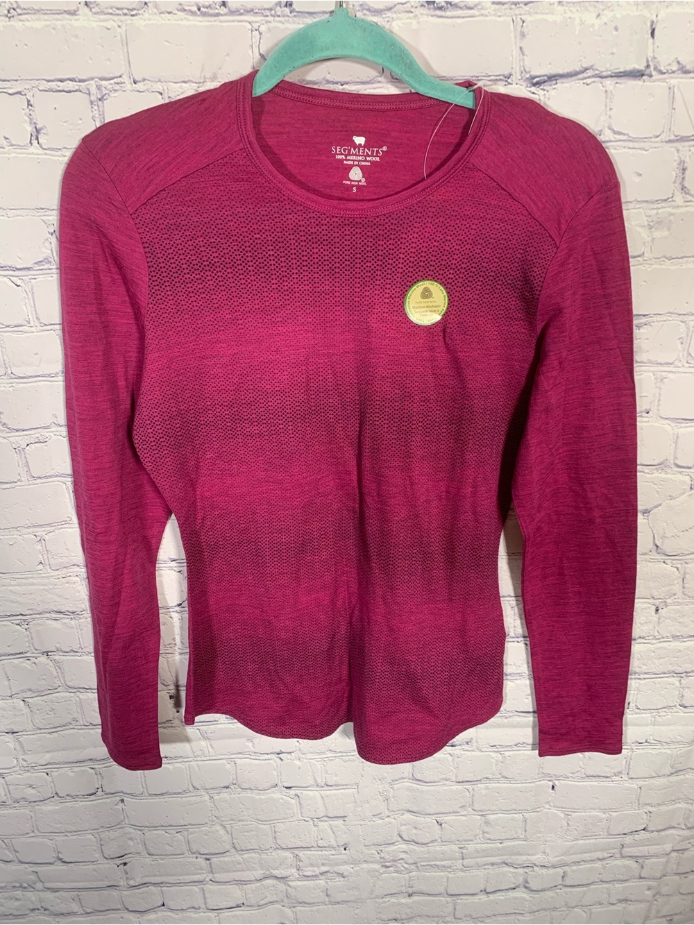Segments Womens Merino Wool Long Sleeve Base Layer Pink Size S NWT Lightweight